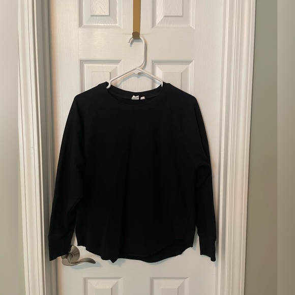 GAP Tops - GAP Black Long Sleeve Sweatshirt - raw hem